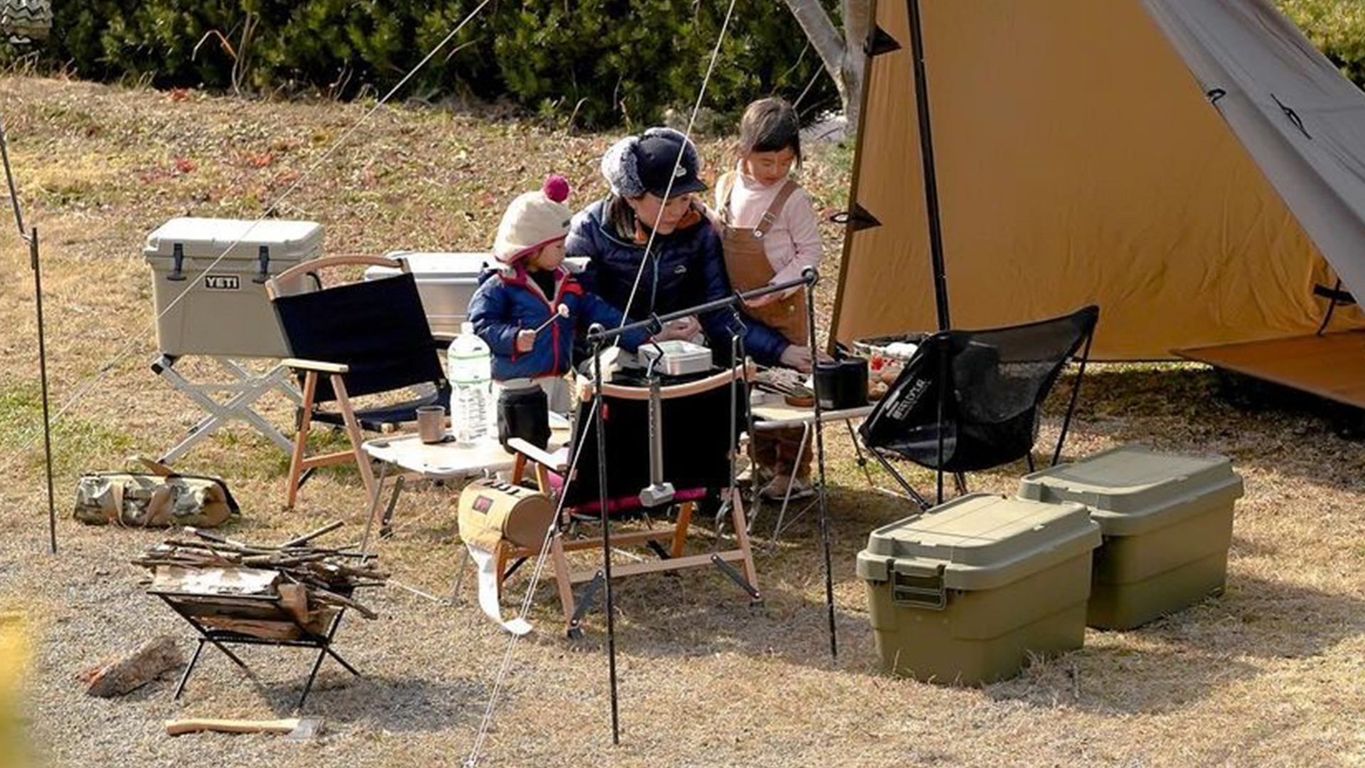 トランクカーゴとファミリーキャンプへ出かけよう