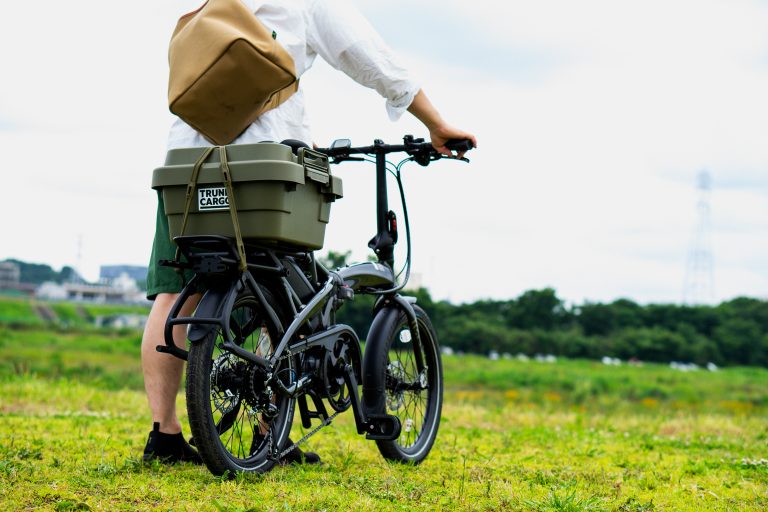 電動アシスト自転車の専門店「モトベロ」でトランクカーゴを載せたカスタム車両の試乗会開催